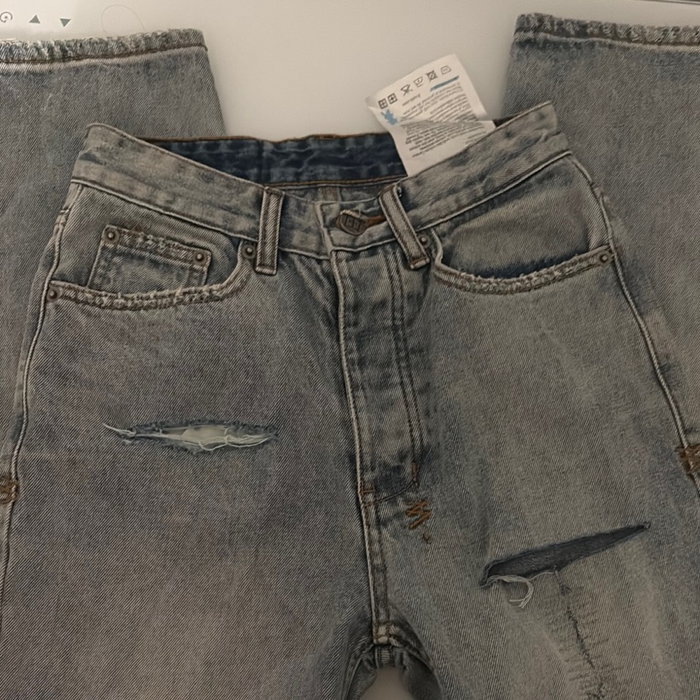 Women’s Distressed Blue Jeans